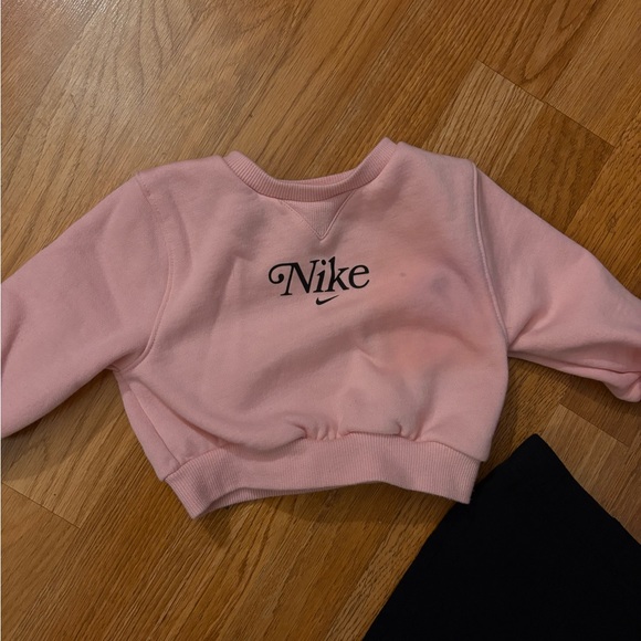 Nike Pink Crewneck and Black Leggings Set - Picture 2 of 3